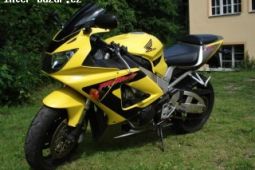 Honda CBR 900 RR Při rychlém jednání sleva !!!